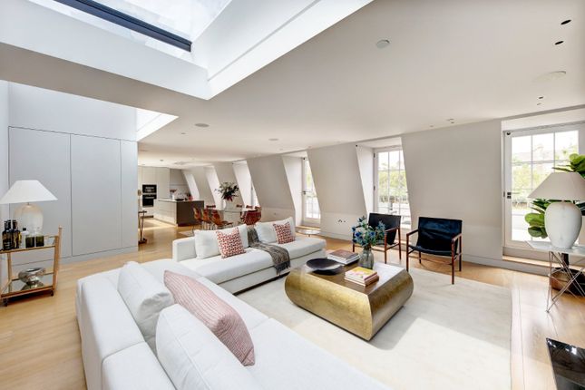 Thumbnail Terraced house for sale in Lonsdale Road, Notting Hill, London