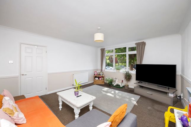 72, The Drive, Hove photo 3