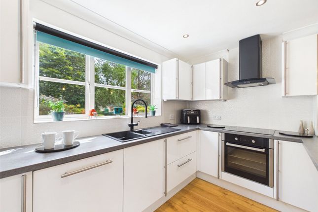 4, Treguddock Drive, Cornwall photo 3