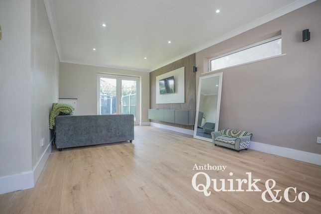 103a, Maurice Road, Canvey Island photo 3
