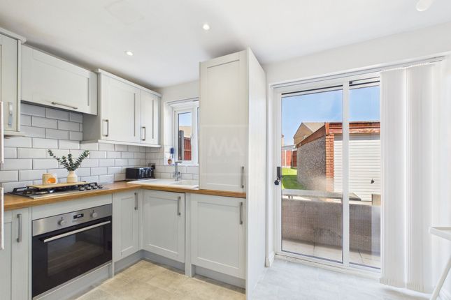 28 Viscount Road, Warrington photo 2