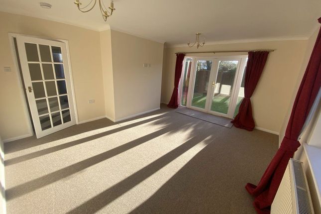 Queen Elizabeth Drive, Kings Lynn photo 3