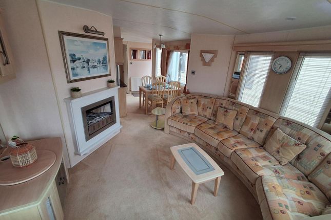 Coopers Beach Holiday Park, Church Lane, Colchester photo 2