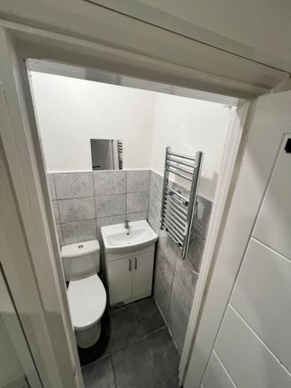8, Biscot Road, Luton photo 4