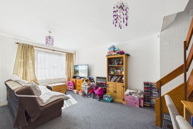 4, Slatelands Close, Plympton photo 4