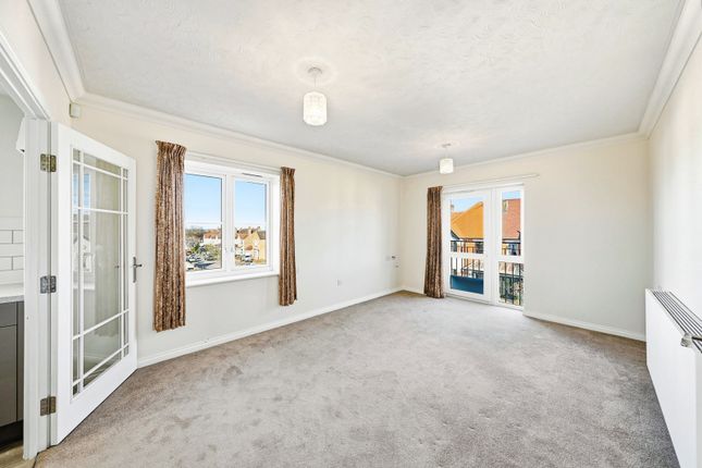 40 Keyes Lodge,, King Edward Avenue, Kent photo 2