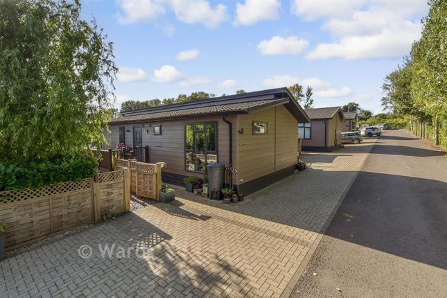Lakeview, Westwell Park, Well Street, West Malling photo 2