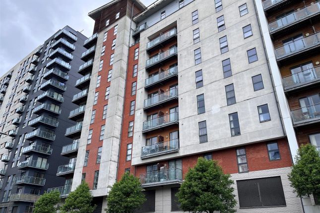 Thumbnail Flat for sale in Hornbeam Way, Manchester