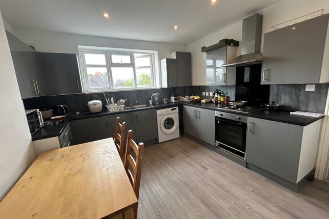 Flat 3, Bristol photo 5