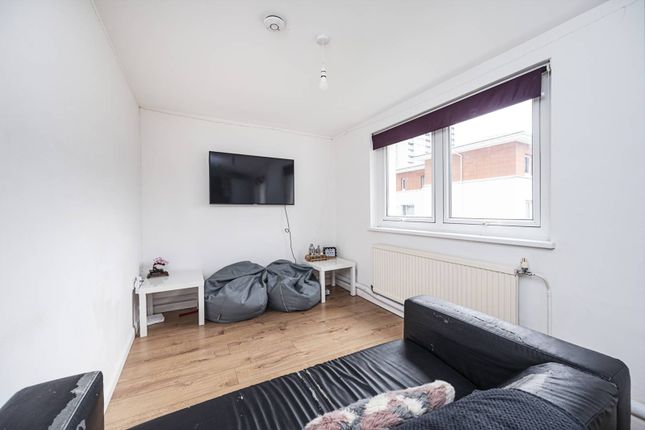 Thumbnail Maisonette to rent in Merchant Street, Tower Hamlets, London