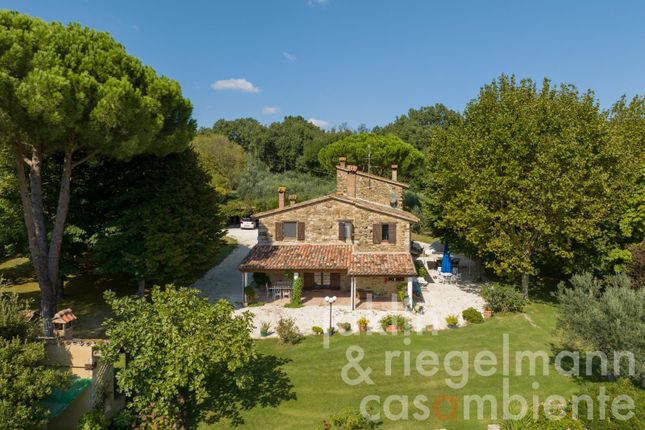 Country house for sale in Italy, Umbria, Perugia, Monte Castello di Vibio