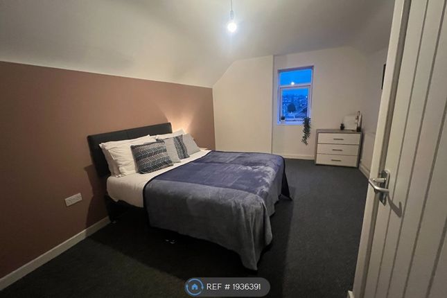 Room to rent in Fountain Street, Birkenhead