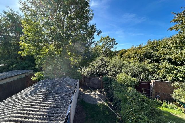 5, Jarvis Drive, Ashford photo 2