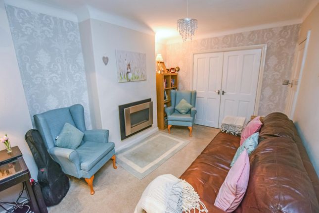 45, Crofton Avenue, Altrincham photo 4