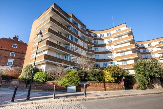 Thumbnail Flat to rent in Cholmeley Lodge, Cholmeley Park, London