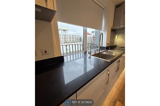 Flat, Powerhouse Lane, Hayes photo 4