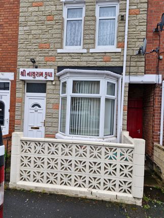 Terraced house to rent in Howard Street, Loughborough