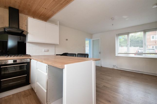 16, Greenfields Close, St. Leonards-On-Sea photo 4