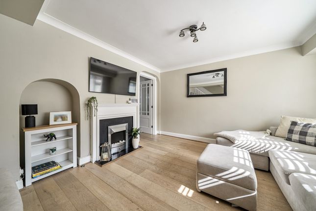 12, Maryfield Close, Bexley photo 2