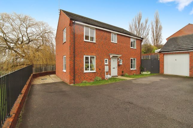 Thumbnail Detached house for sale in East Street, Chesterfield