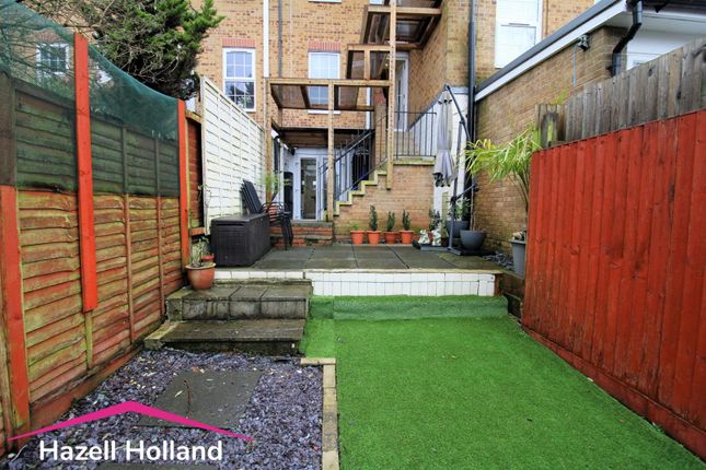 42, Oakleigh Close, Swanley photo 3