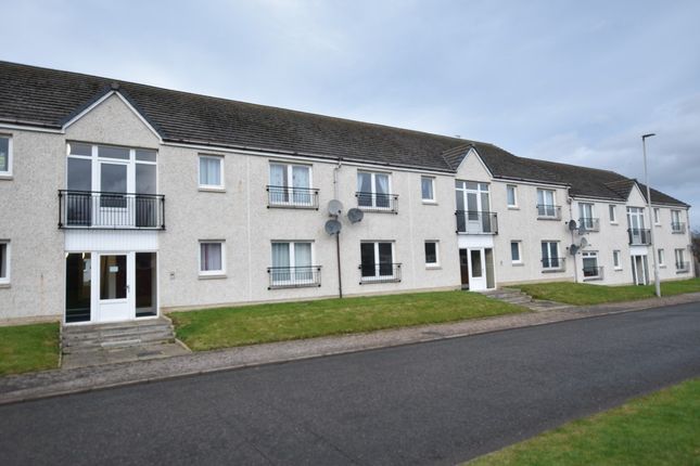 Thumbnail Flat to rent in Garmouth Place, Lhanbryde, Elgin