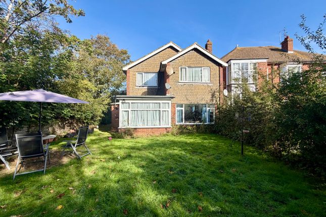 3-bed detached on Heatherdune Road, Bexhill-on-Sea, £450,000