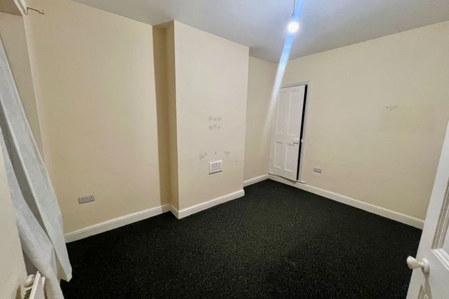 28, Bolton Road, Leicester photo 2