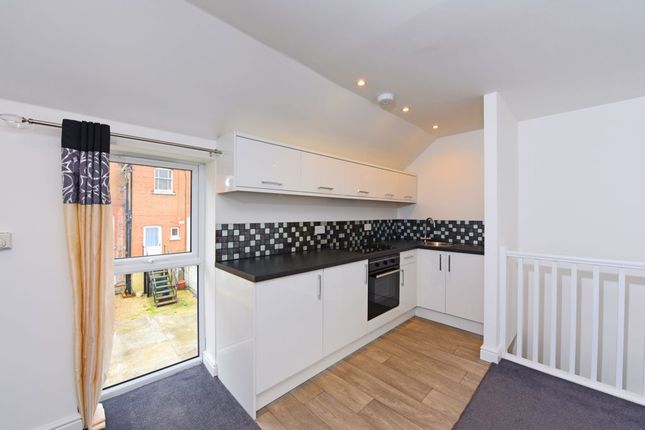 203e, Lynchford Road, Farnborough photo 5