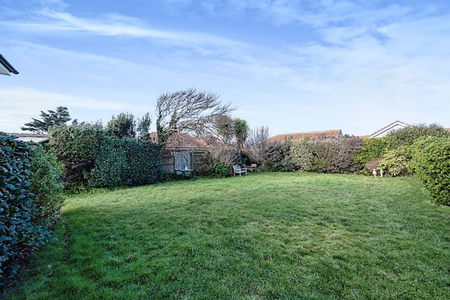 40, Sea Front, Hayling Island photo 3