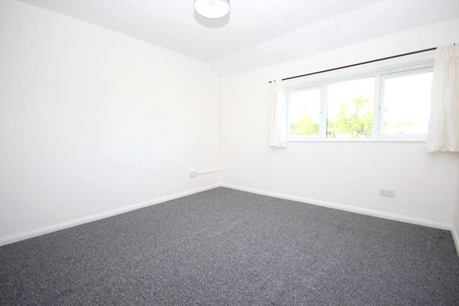43, Burney Drive, Loughton photo 4