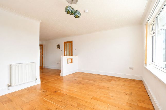 19 Trethewey Way, Newquay photo 4