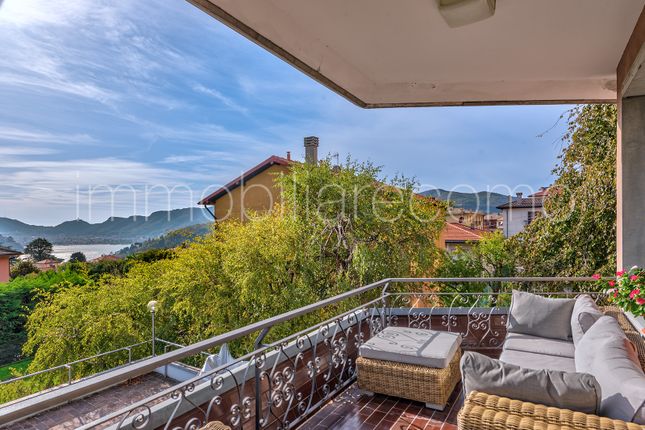 Thumbnail Apartment for sale in Cernobbio, Lake Como, Lombardy, Italy