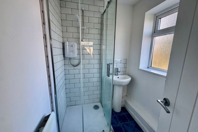 6 Orchard Court, Monmouth photo 4