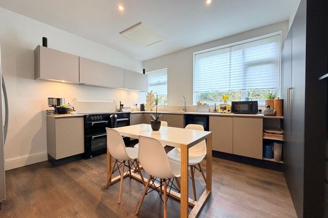 Flat 3, Wendyridge, Scarborough photo 4