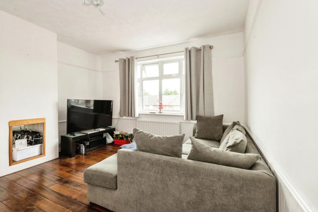 147A,, Cobham Road, Leatherhead photo 3