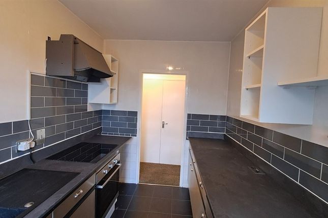 Flat 9, Farm Court, Farm Road, BURTON-ON-TRENT photo 5