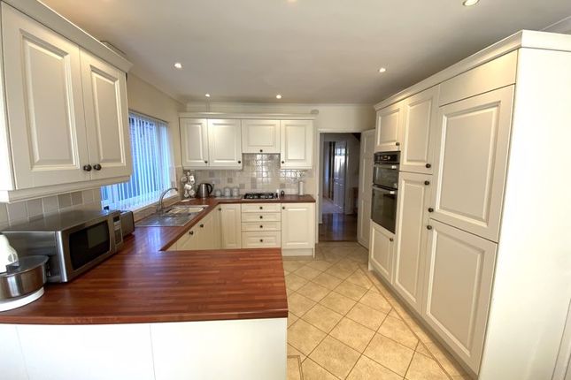 Bungalow for sale in Wood Crescent, Rogerstone, Newport