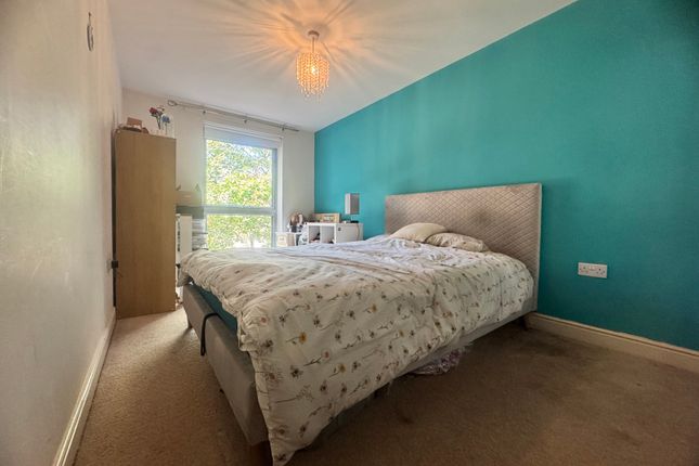 8, Calloway House, Farnborough photo 4