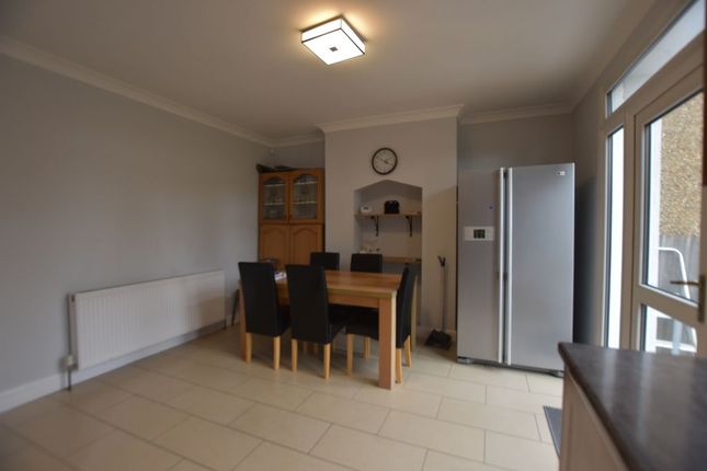3, Hawthorn Drive, Harrow photo 4
