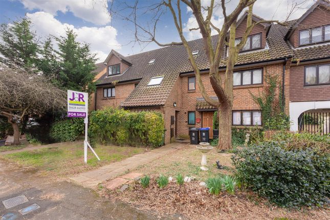 Flat for sale in Coulson Way, Burnham, Slough