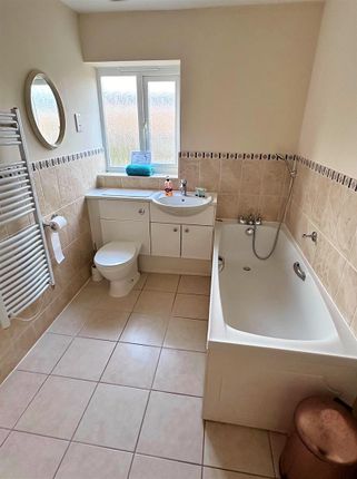 Flat for sale in San Diego Way, Sovereign Harbour, Eastbourne