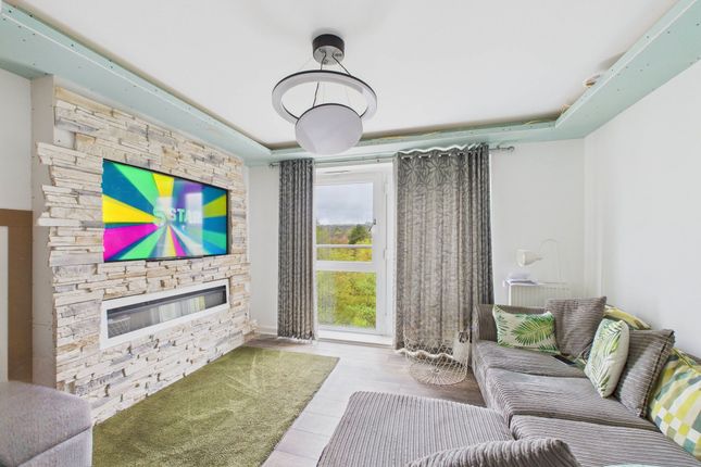 11 Royal Sovereign Apts Phoebe Road, Pentrechwyth, Swansea photo 3