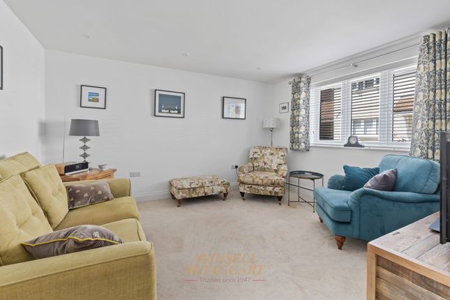 Ashplats Mews, East Grinstead photo 2