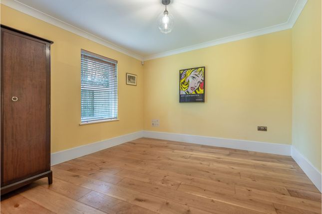Town house for sale in Ellis Fields, St. Albans