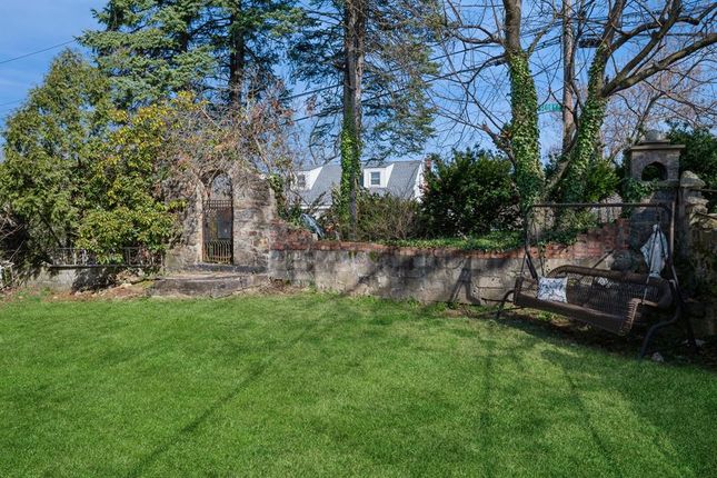 Property for sale in 29 (Aka 17) Mcgeory Avenue, Bronxville, New York, United States Of America