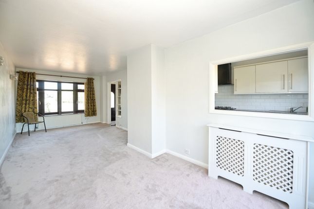 294, Lodge Lane, Romford photo 4