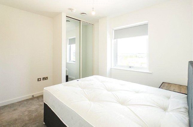 38, Cropley Street, London photo 5