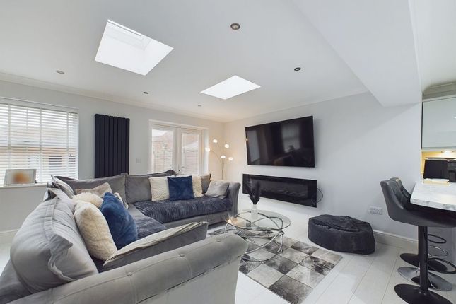 14, Chancel Way, Whitby photo 4