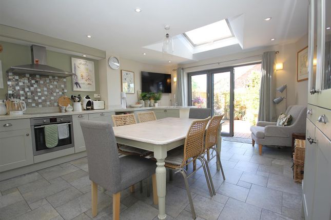 54, Rosemary Gardens, Fareham photo 4